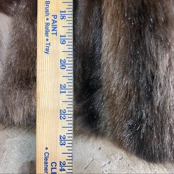 Vintage 60s Regina Glenara faux fur brown greige stole cape one size POCKETS - Picture 6 of 8
